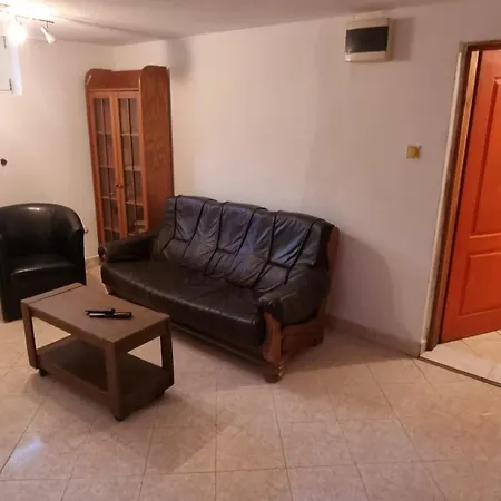 Za Radnike Aparthotel